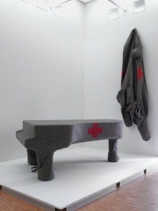 Deux oeuvres exposées au musée Pompidou-Metz en décembre 2014.